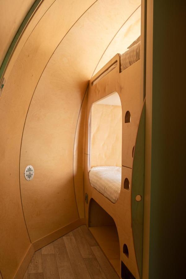 Further Space At Thornfield Luxury Glamping Pods, The Dark Hedges, Ballycastle Балимъни Екстериор снимка