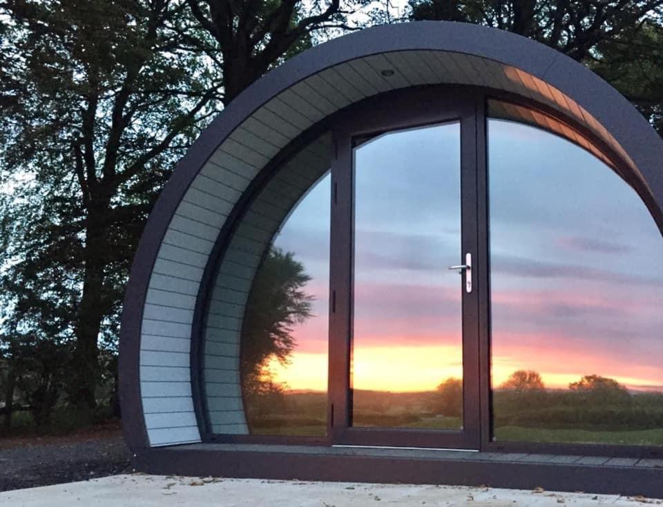 Further Space At Thornfield Luxury Glamping Pods, The Dark Hedges, Ballycastle Балимъни Екстериор снимка